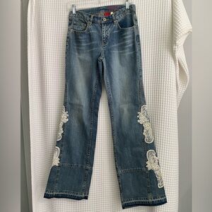 Women's Buffalo David Bitton Jovial jeans. Size 28.